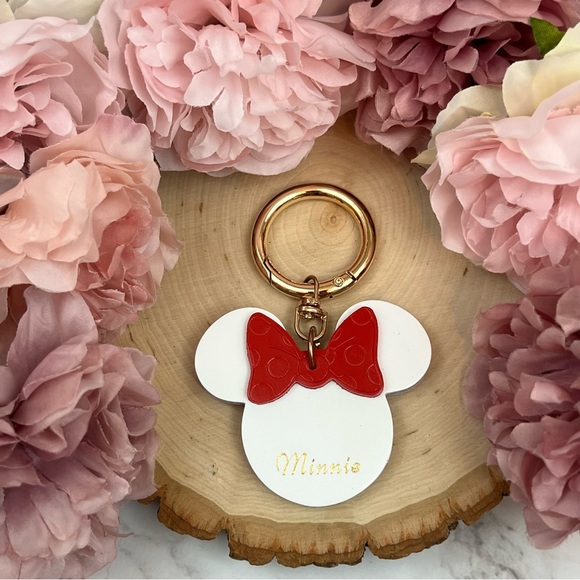 Accessories - Gorgeous White Leather Minnie Mouse Keychain Charm